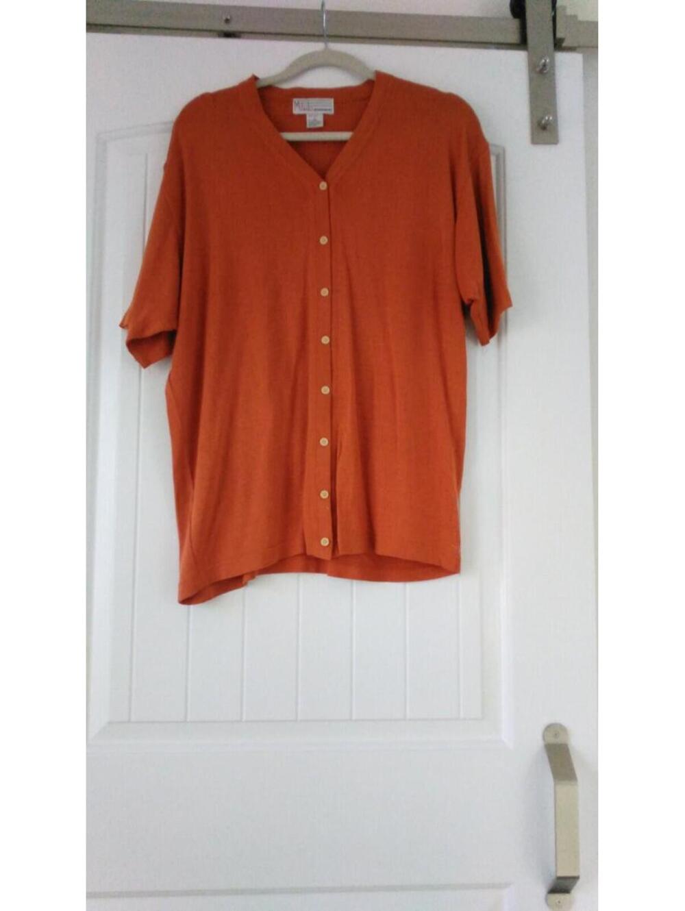 Woman's Linen Blouse
